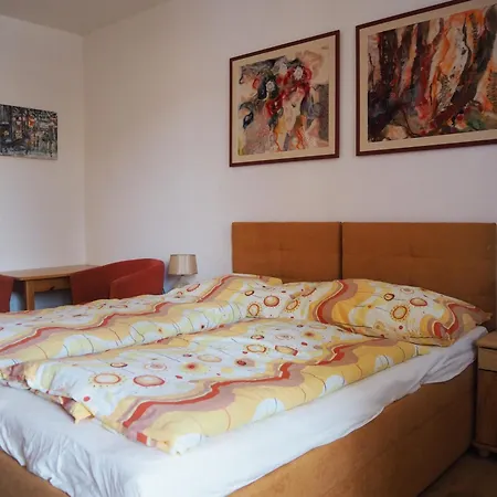 Privat Alenka *